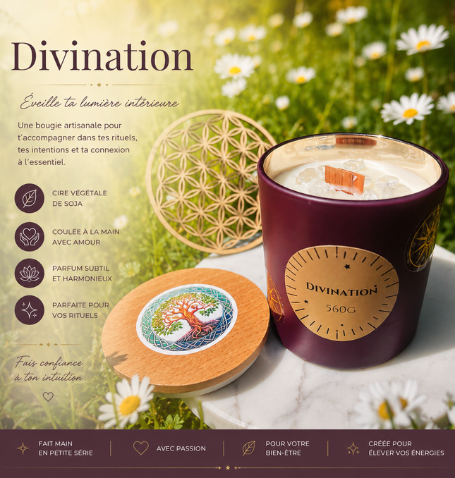 Divination 🕯️ Bougie Parfumée avec pendule à l'intérieur