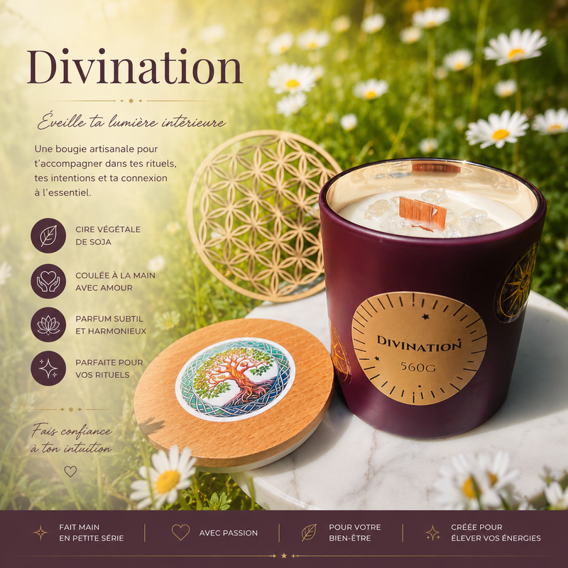 Divination 🕯️ Bougie Parfumée avec pendule à l'intérieur