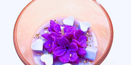 Bougie parfumée Souffle du Printemps fleurs de lin, magnolia et hibiscus en verre réutilisable