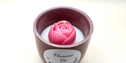 Bougie Flamme de Cœur au Musc blanc & Rose – Fleur de pommier