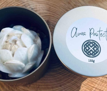 Bougie parfumée Aura Protecta avec Ambre Tonka, Palo Santo et pierres protectrices pour énergie positive