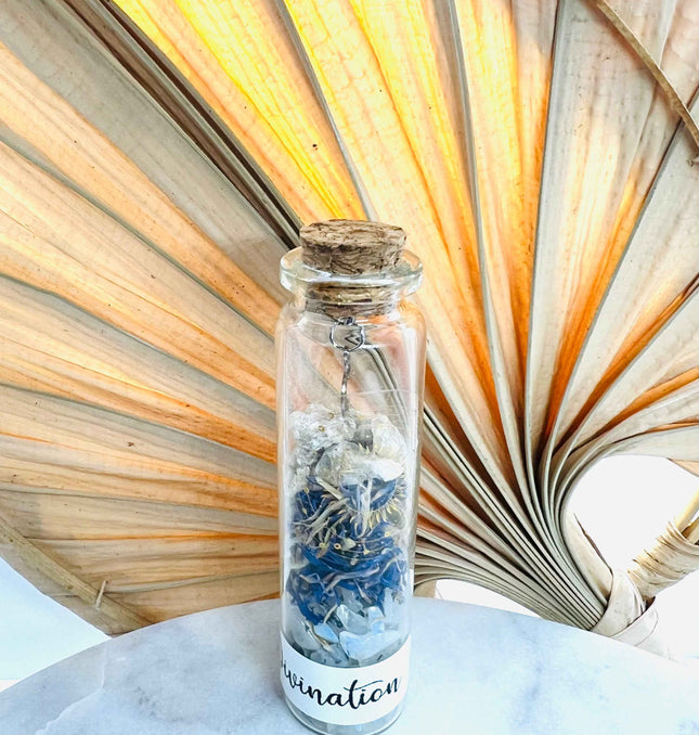 Fiole de Divination – Pierre de Lune, Bleuet, Benjoin & Mantra