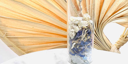 Fiole de Divination – Pierre de Lune, Bleuet, Benjoin & Mantra