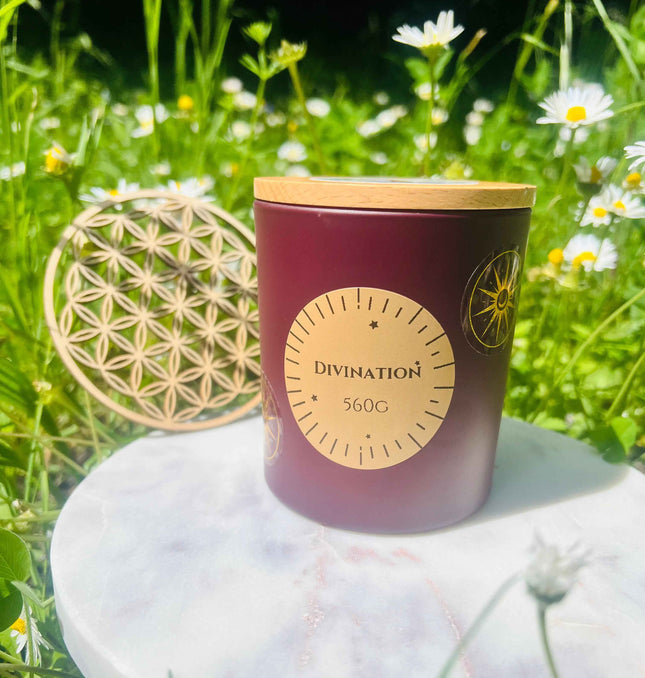 Bougie mystique Divination - Artisanale et éthique pour une atmosphère spirituelle