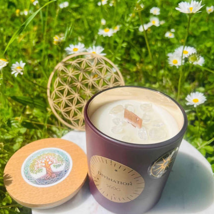 Bougie divination artisanale avec pendule améthyste et parfum musc blanc