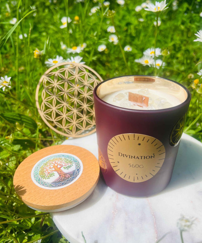 Bougie mystique Divination - Artisanale et éthique pour une atmosphère spirituelle