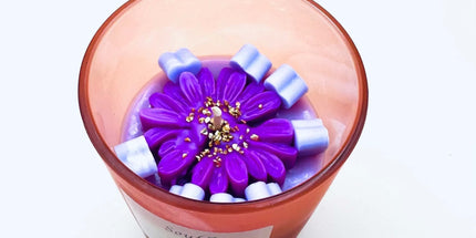 Bougie parfumée Souffle du Printemps aux senteurs de fleur de lin, magnolia et hibiscus en verre réutilisable